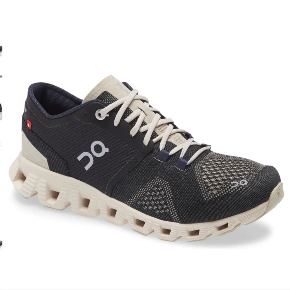 ON Cloud X Pearl Black Running Sneaker Size 8